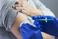 В Греции вводят обязательную вакцинацию для некоторых категорий населения