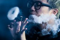 ВОЗ заявила о вреде электронных сигарет и потребовала ограничить их распространение
