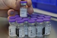 Pfizer і BioNTech анонсували бустерний варіант вакцини на тлі штаму "Дельта"