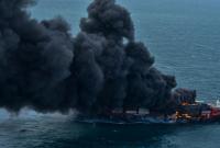 У побережья Шри-Ланки через 13 дней потушили пожар на контейнеровозе