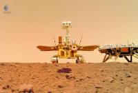 Китайский марсоход "Чжужун" отправил новые снимки с Красной планеты