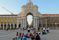 Столица Португалии «закрывается» на выходные из-за вспышки COVID-19
