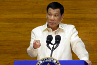 На Филиппинах президент Дутерте угрожает гражданам тюрьмой за отказ от вакцинации