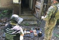На Донетчине пограничники обнаружили схрон с боеприпасами