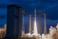 Ракета Vega запустила три французских военных спутника