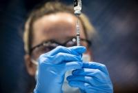 В Германии одобрили бустерную COVID-прививку для всех взрослых