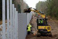 Литва начала строительство первой европейской стены, чтобы отпугнуть мигрантов из Беларуси