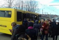 Цену на проезд в маршрутках Черновцов могут поднять: когда и на сколько