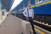 В стиле "Восточного Экспресса": Комаров поедет на шикарном поезде в Одессу и научит бесплатно есть