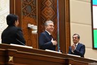 Переизбранный президент Узбекистана принес присягу