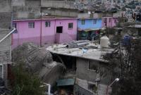 В Мексике скала обрушилась на жилые дома: есть жертвы