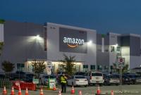 Amazon будет платить работникам за пунктуальность