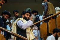 Талибы заявили, что вопрос флага и гимна Афганистана "второстепенный" и о разрешении на демонстрации женщинам