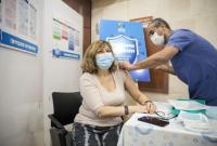 В Израиле от COVID вакцинировали более половины населения страны