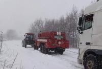 Киевщина из-за снегопада ограничивает движение грузовиков