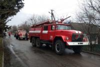 В результате пожара в доме в Днепропетровской области погибли два человека