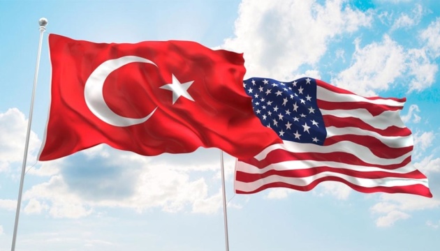 США и Турция обсудили выполнение санкций против РФ