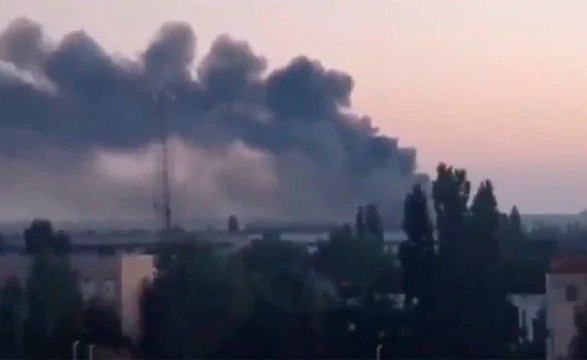 ВСУ уничтожили еще 3 склада с боеприпасами в Херсонской области
