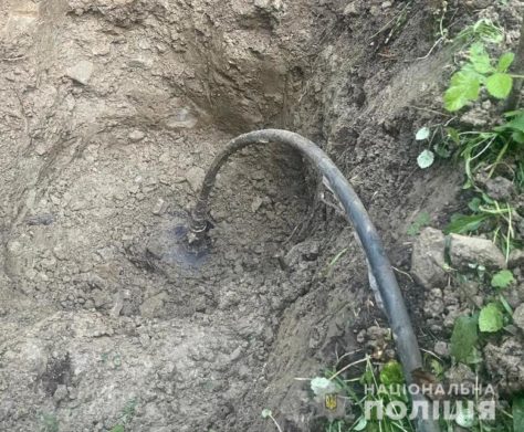 На Львівщині дизельне паливо крали прямо з нафтопроводу