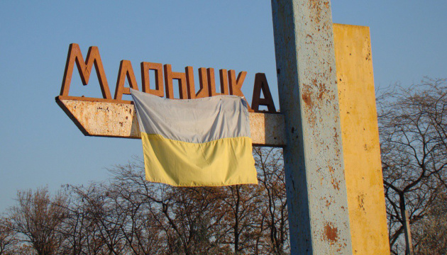 Враг обстреливает из артиллерии линию разграничения в Донецкой области, в Угледаре и Марьинке - бои