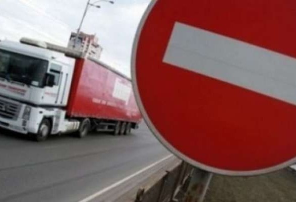 Евросоюз закрыл границы для грузовиков из беларуси и россии