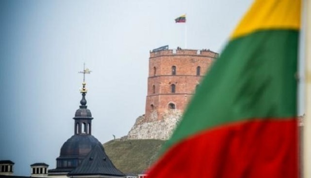 С января украинские беженцы в Литве смогут оформить вид на жительство онлайн