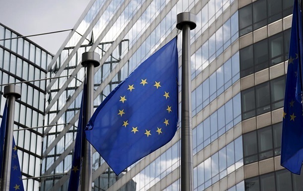 Европарламент приветствовал решение открыть двери ЕС для Украины и Молдовы