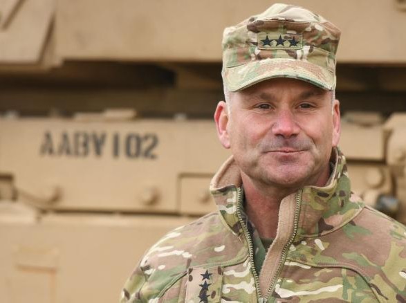 Новым главнокомандующим НАТО стал генерал Каволи