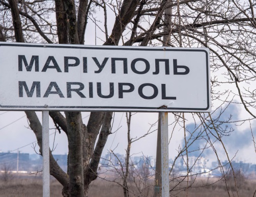 Как фашисты: оккупанты вывезли в Донецк главный фонтан Мариуполя