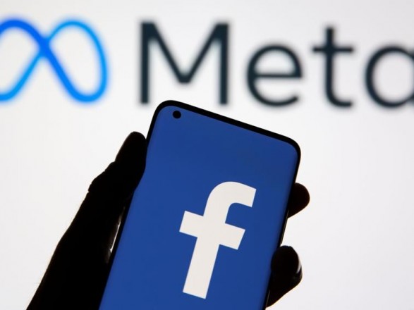 Bloomberg: Facebook позволит пользователям заводить до пяти аккаунтов