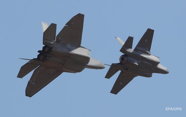 В Польшу прибыли американские истребители F-22