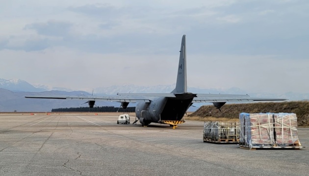 Канада уже доставила в Украину свыше 1300 тонн военной помощи