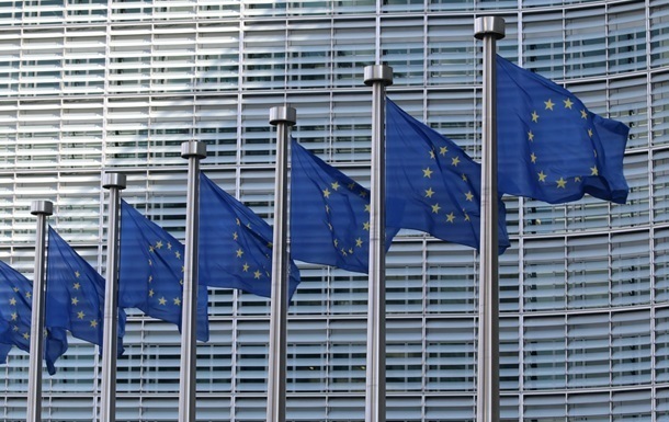 Комитет ЕС поддержал предоставление Украине статуса кандидата