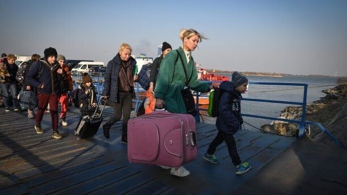 В Болгарии выселяют украинских беженцев из гостиниц: куда им придется переехать