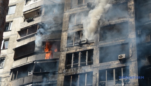 Захватчики разрушили в Киеве три сотни зданий, погибли около 300 человек