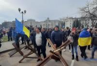 У Херсоні загарбники заарештували 400 українців