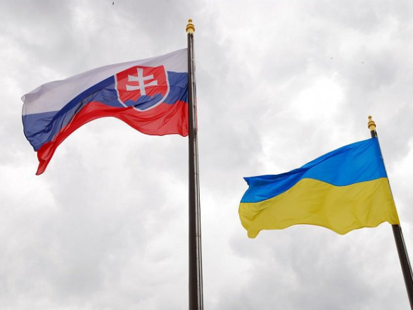 Словакия одобрила новый пакет военной помощи Украине: что он будет включать