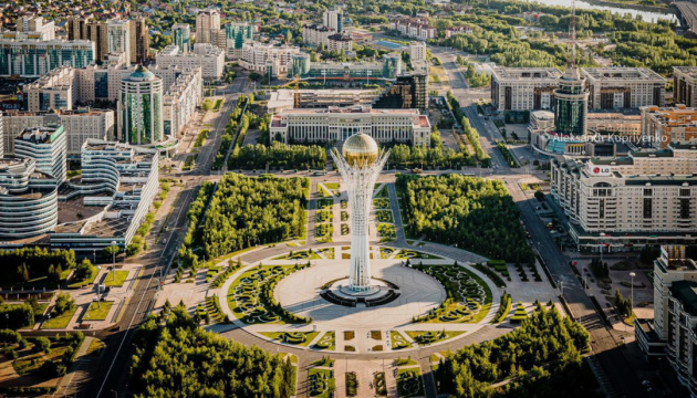 Столице Казахстана официально вернули прежнее название