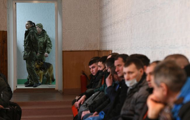 Западная разведка прогнозирует провал мобилизации в России, - Guardian