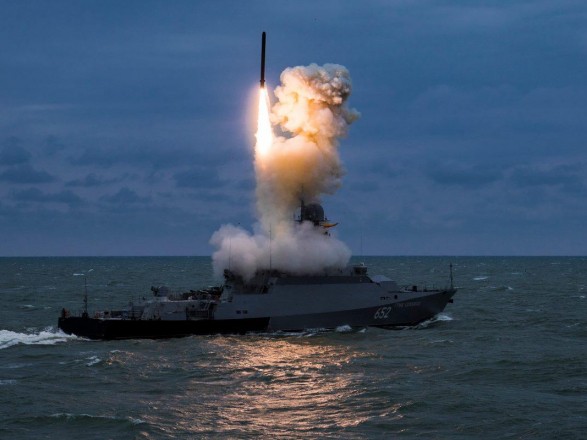 Враг держит в Черном море 16 крылатых ракет Калибр
