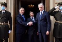 Президенты Польши и Литвы прибыли в Киев