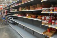 В США из-за пандемии в некоторых отделах супермаркетов – пустые полки