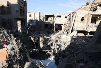 В результате авиаударов коалиции по йеменской Сане погибли около двух десятков человек