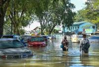 Наводнение обрушилось на семь штатов Малайзии. Тысячи людей эвакуированы