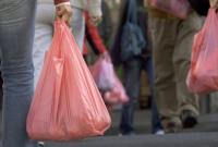 С 1 февраля в Украине поднимают цены на пластиковые пакеты: названа новая стоимость