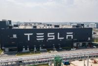 Tesla раскритиковали за открытие салона в китайском регионе Синьцзян