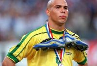 Двукратный чемпион мира по футболу, бразилец Роналдо заразился коронавирусом