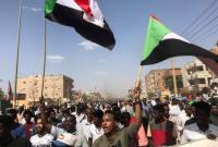 Трех суданских демонстрантов застрелили во время новых антивоенных митингов