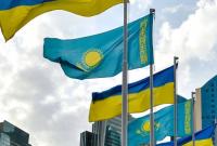 Казахстан: в посольство обратилось примерно 150 украинцев, которые хотят на родину