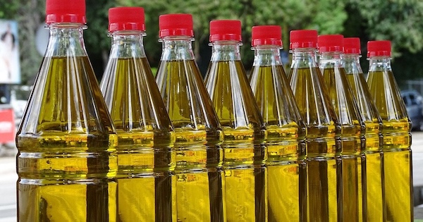 Немедленно избавьтесь: самые вредные масла для приготовления пищи